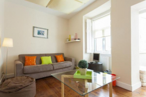 JOIVY Spacious and bright 1-bed flat with city views in Lapa